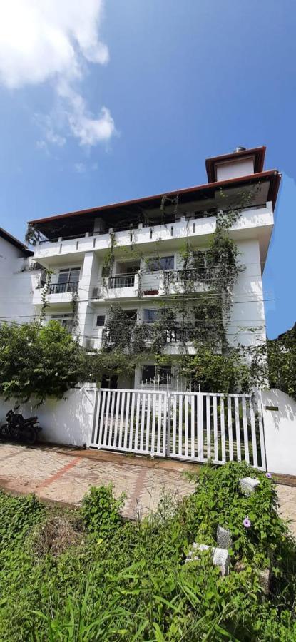 La Lune Fort Kochi Екстер'єр фото