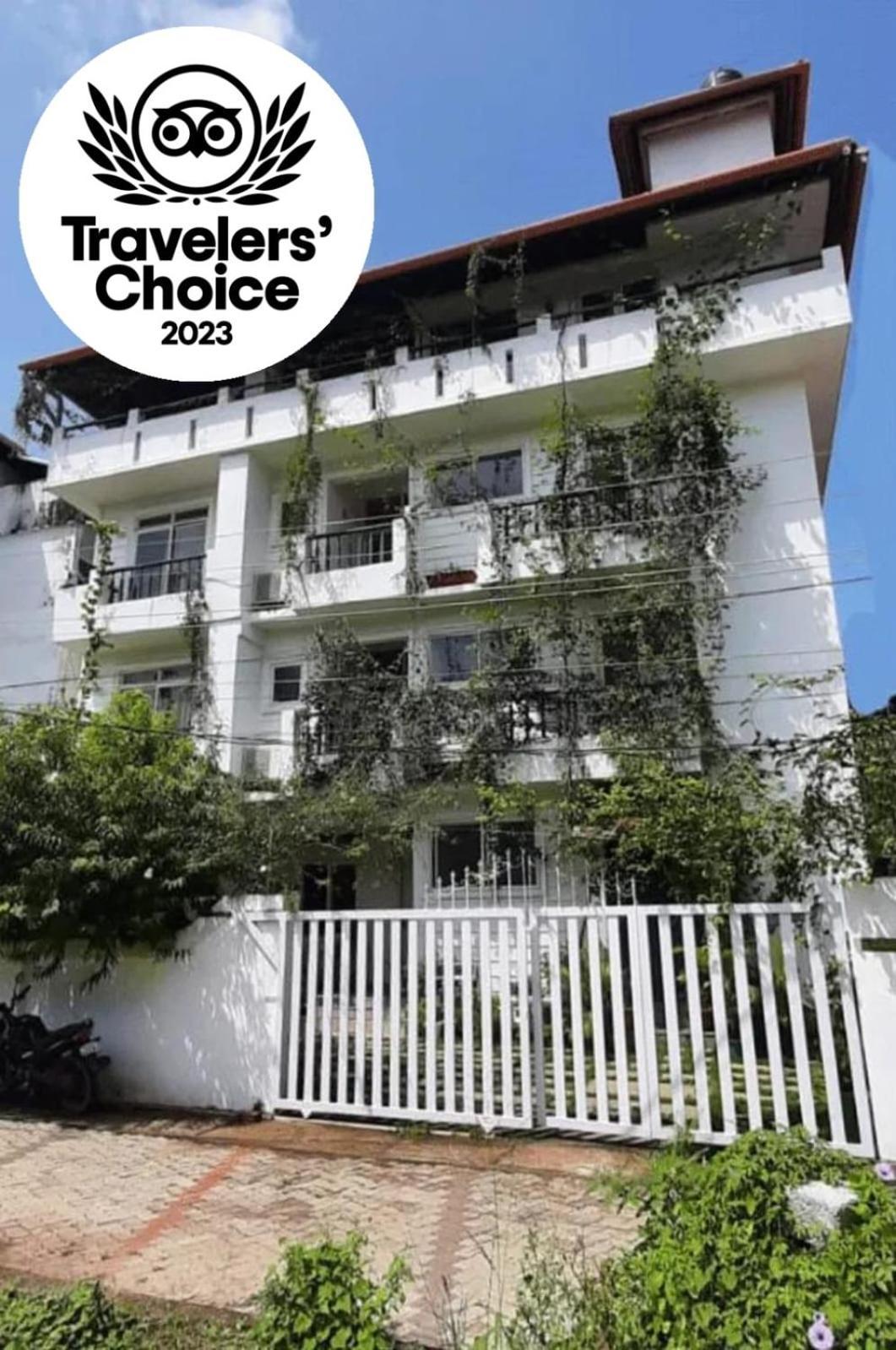 Bed and Breakfast La Lune Fort Kochi Екстер'єр фото